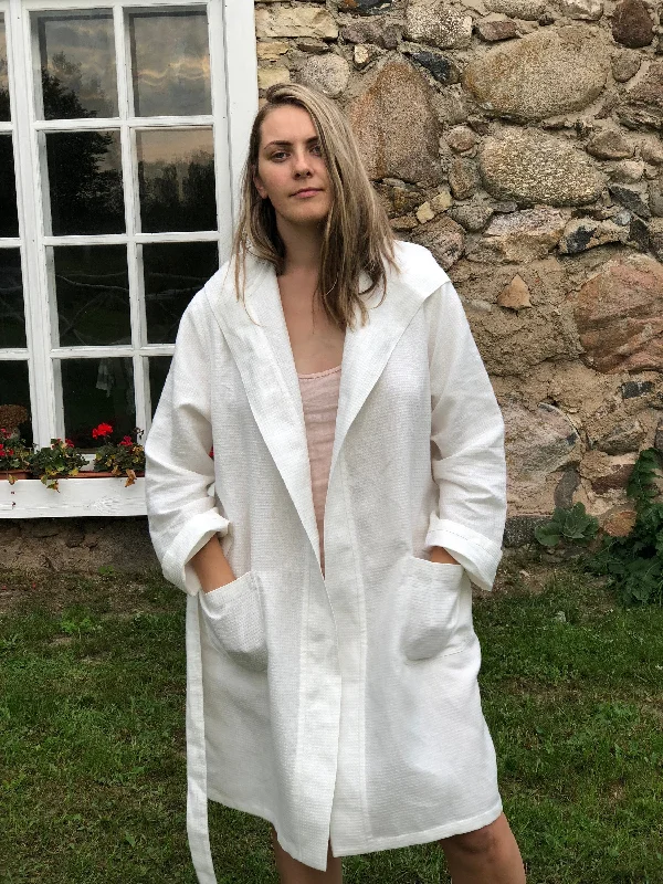 white-linen-robe-veronica-waffle-1313