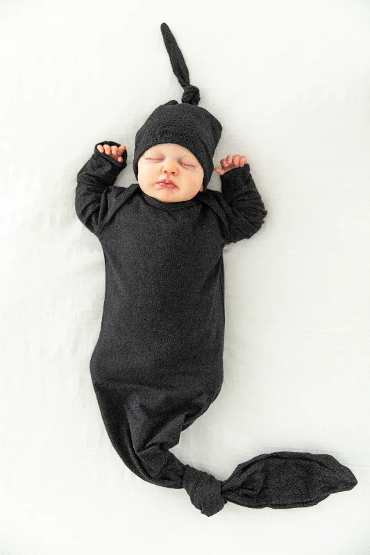 ivy-robe-black-knotted-baby-gown-set