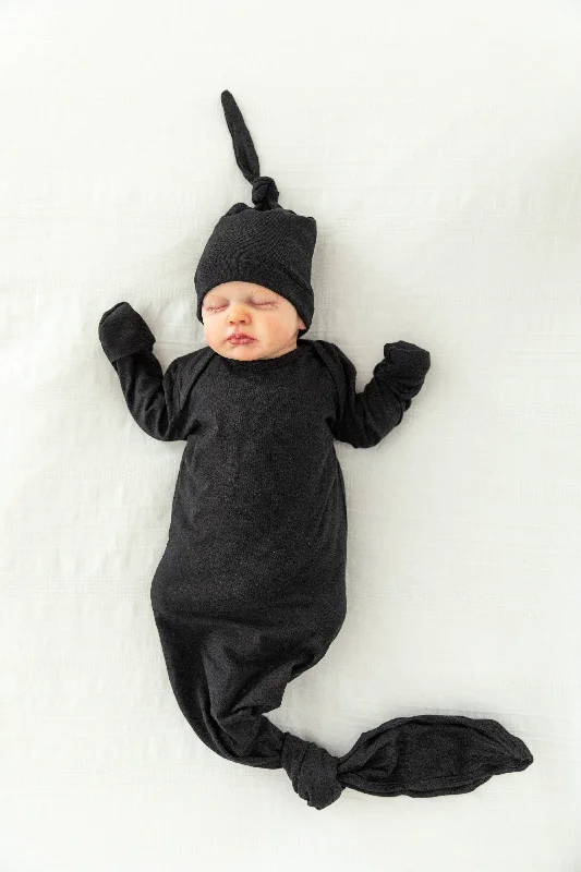 ivy-robe-black-knotted-baby-gown-set